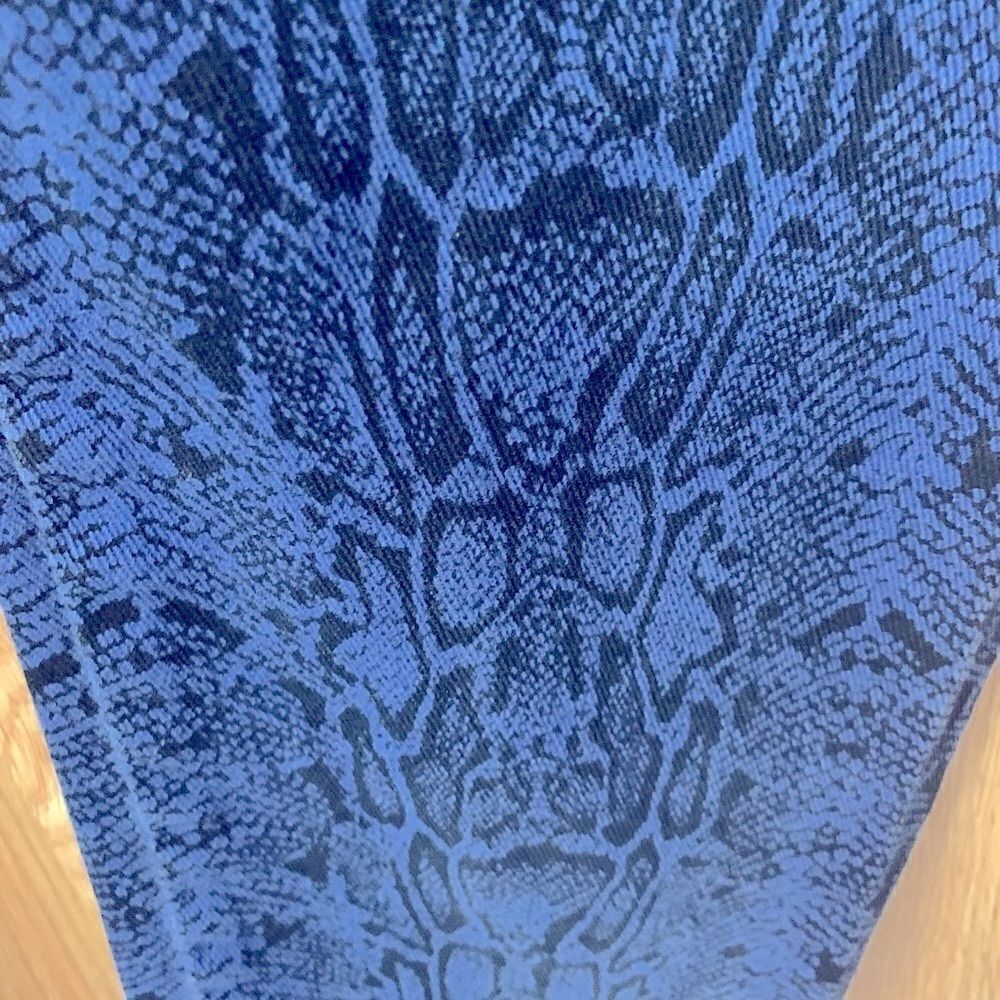 Lola Blue & black snake pattern Jeans - Picture 6 of 10